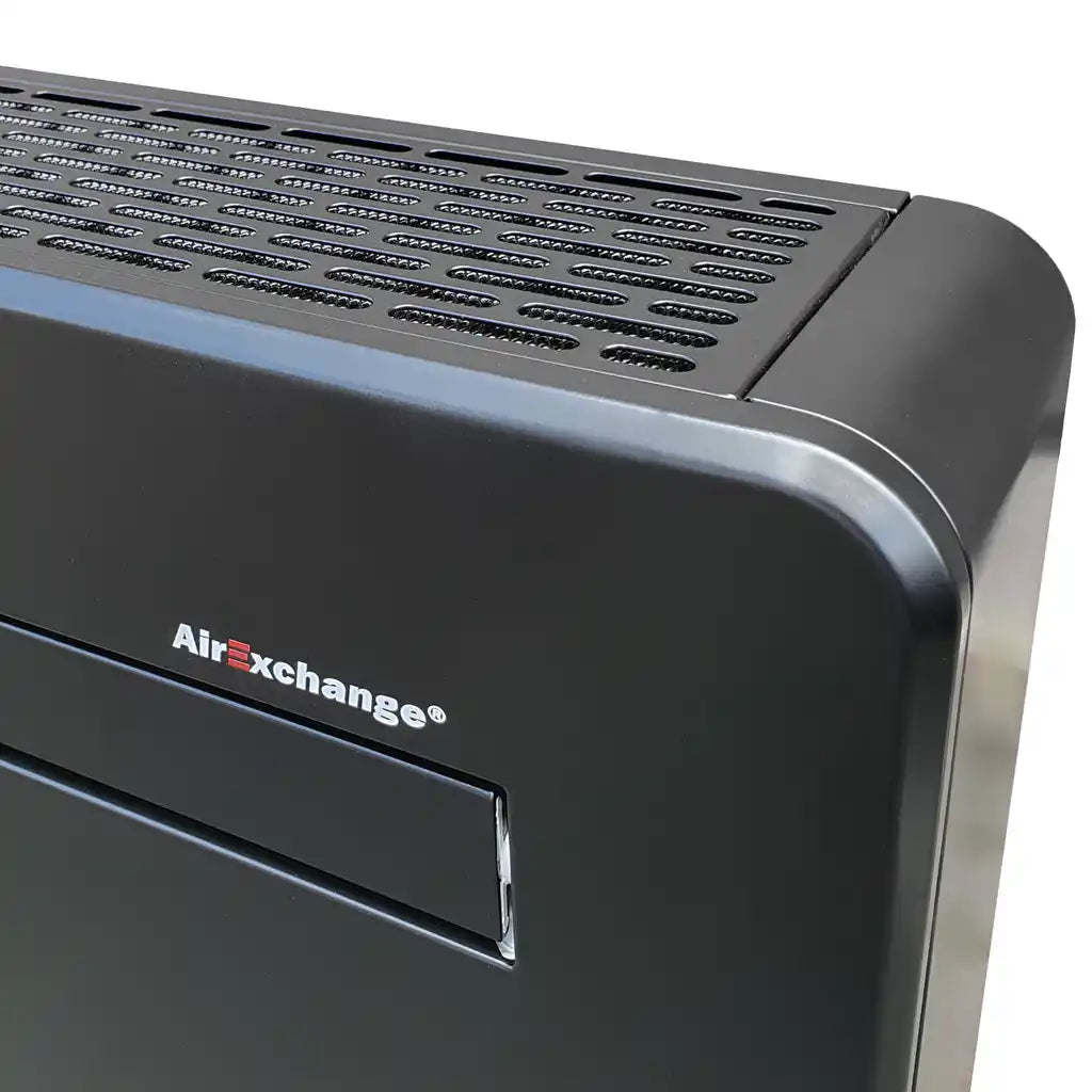 AirExchange Elements 12-R Monoblock Zwart - detail logo en rooster